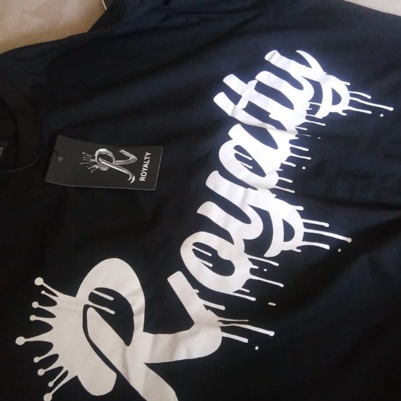 Clothes - Picture 4 of 6